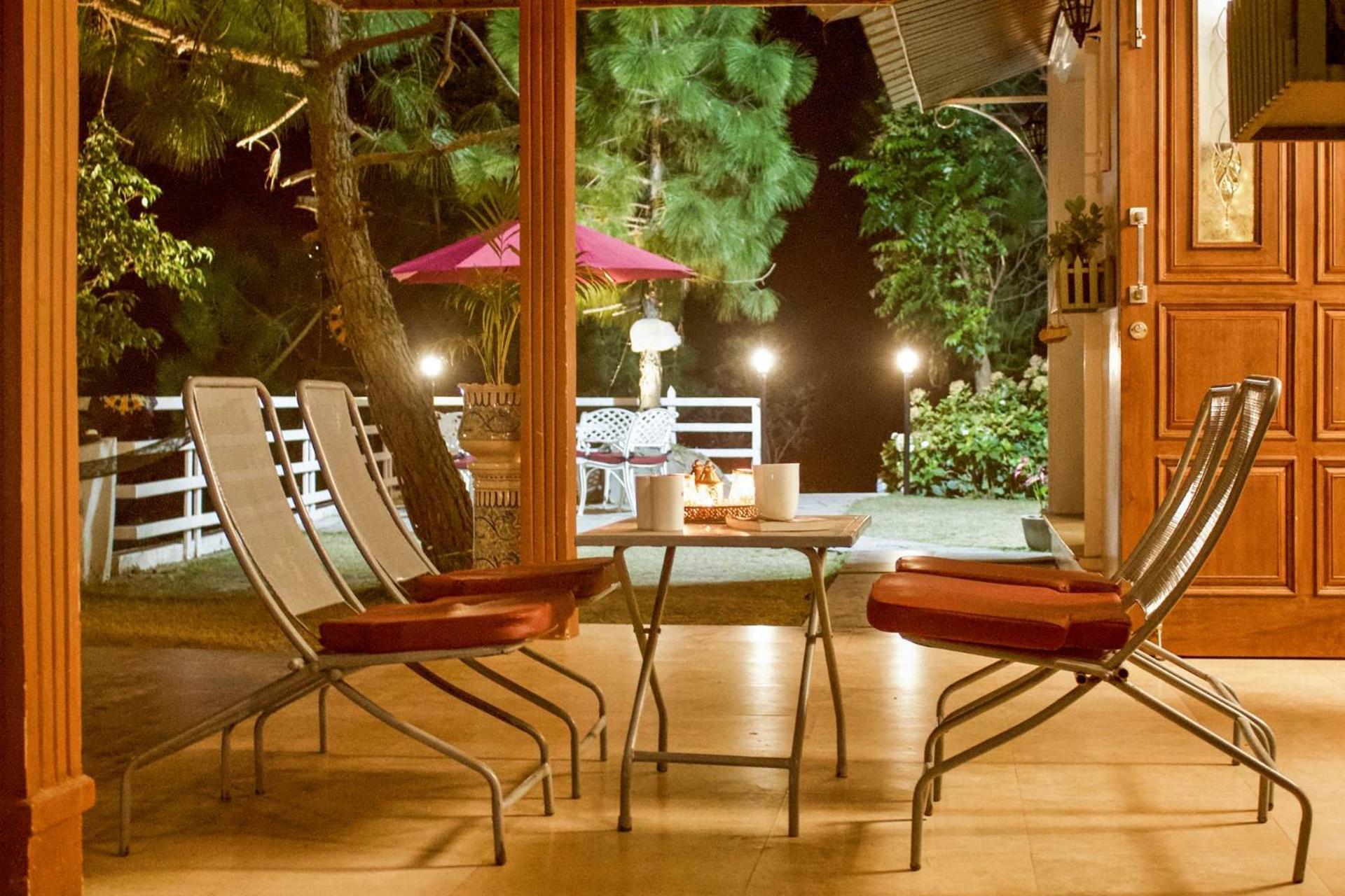 Stayvista At Bellevue With Outdoor Jacuzzi Kasauli Exterior photo